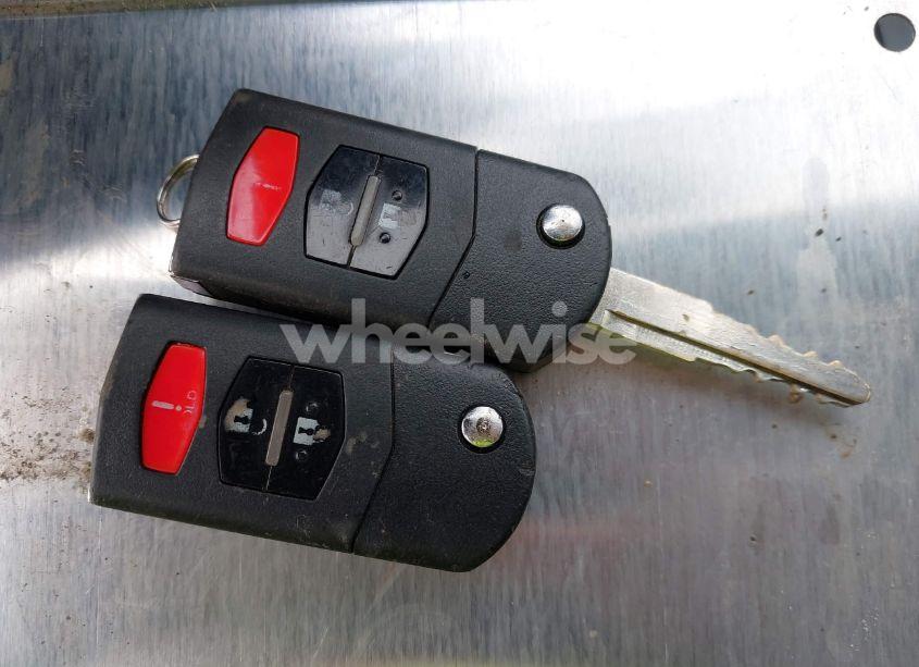 Photo 11 of 2010 Mazda Mazda3 S SPORT (VIN JM1BL1H53A1346853)