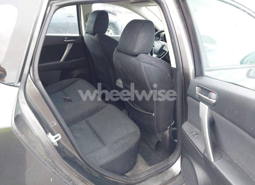 Photo 8 of 2010 Mazda Mazda3 S SPORT (VIN JM1BL1H53A1346853)