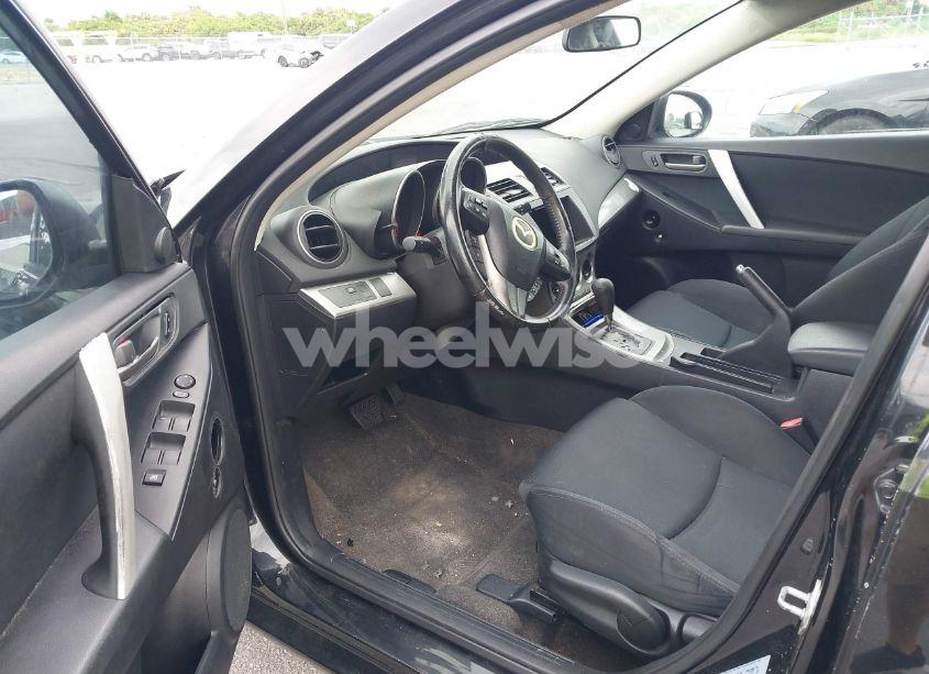 Photo 5 of 2010 Mazda Mazda3 S SPORT (VIN JM1BL1H54A1207217)