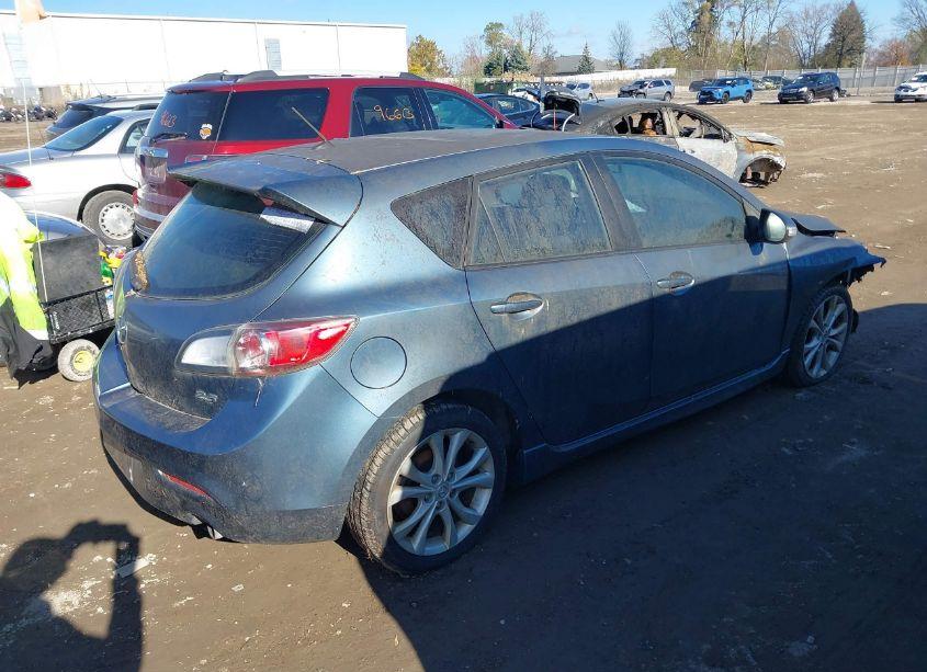 Photo 4 of 2010 Mazda Mazda3 S SPORT (VIN JM1BL1H55A1230795)