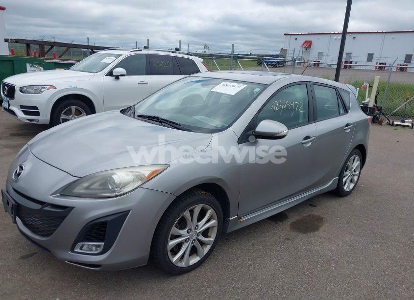 Photo 2 of 2010 Mazda Mazda3 S GRAND TOURING (VIN JM1BL1H56A1127997)