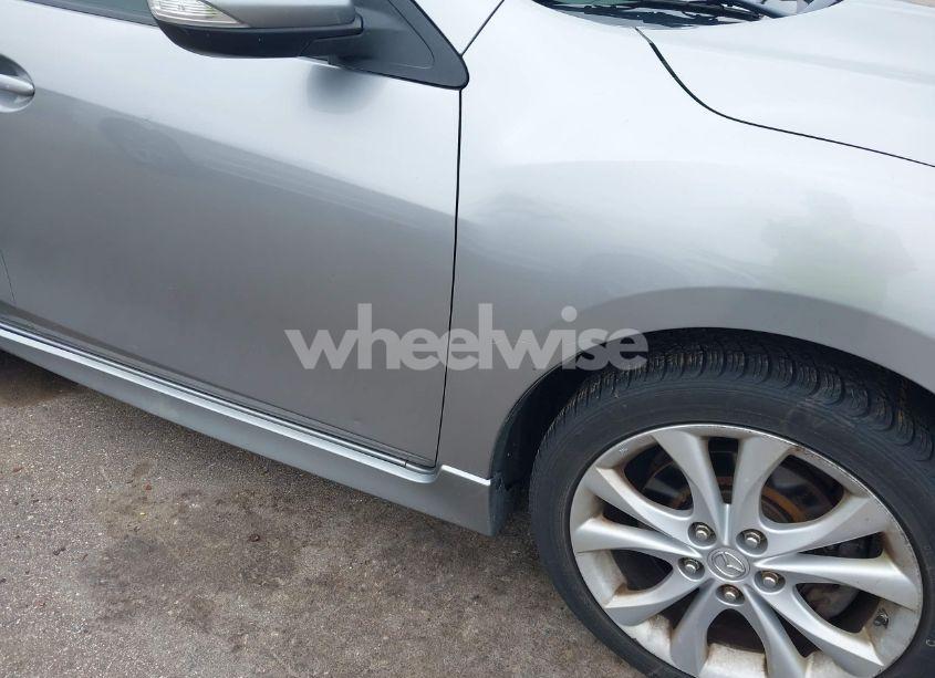 Photo 6 of 2010 Mazda Mazda3 S GRAND TOURING (VIN JM1BL1H56A1127997)