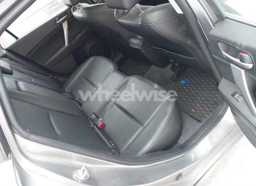 Photo 8 of 2010 Mazda Mazda3 S GRAND TOURING (VIN JM1BL1H57A1214078)