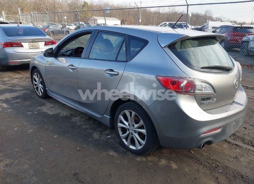 Photo 3 of 2010 Mazda Mazda3 S SPORT (VIN JM1BL1H59A1307460)