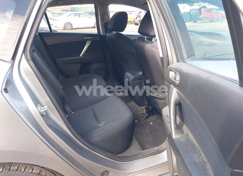 Photo 8 of 2010 Mazda Mazda3 S SPORT (VIN JM1BL1H59A1307460)