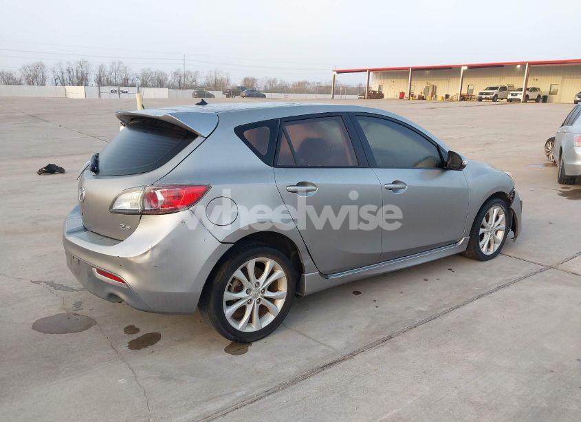 Photo 4 of 2010 Mazda Mazda3 S SPORT (VIN JM1BL1H5XA1227021)