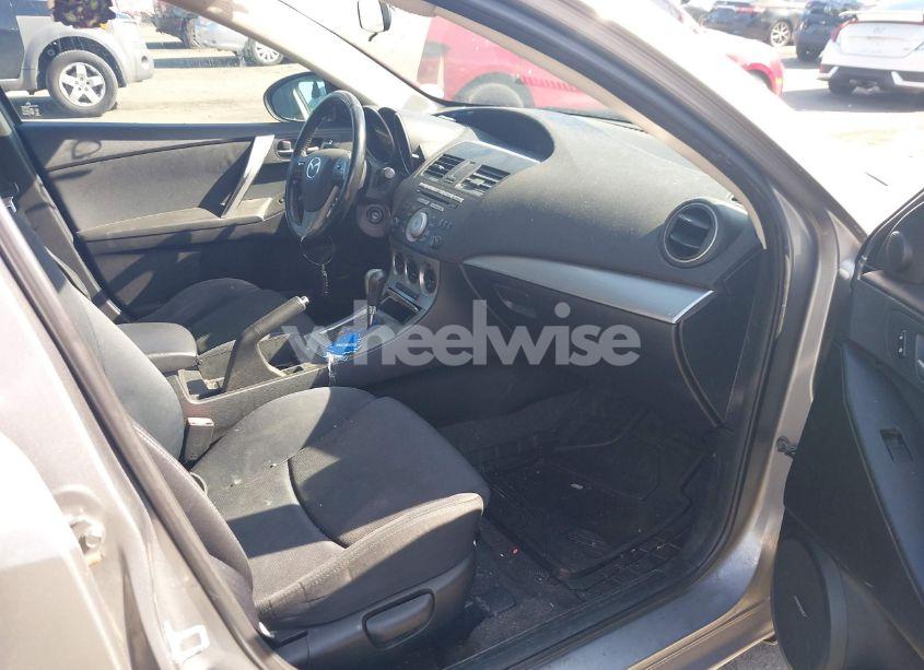 Photo 5 of 2010 Mazda Mazda3 S SPORT (VIN JM1BL1H60A1288340)