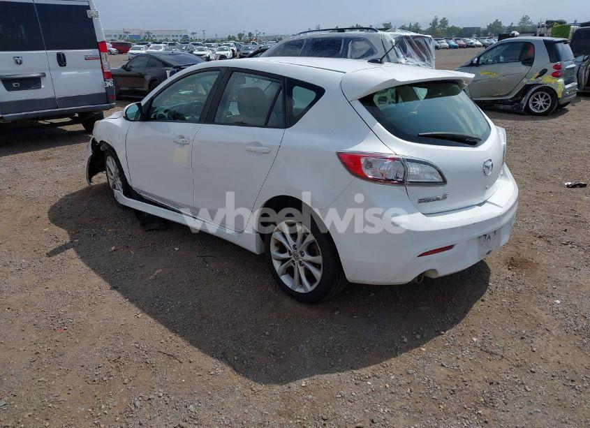 Photo 3 of 2010 Mazda Mazda3 S GRAND TOURING (VIN JM1BL1H60A1311440)