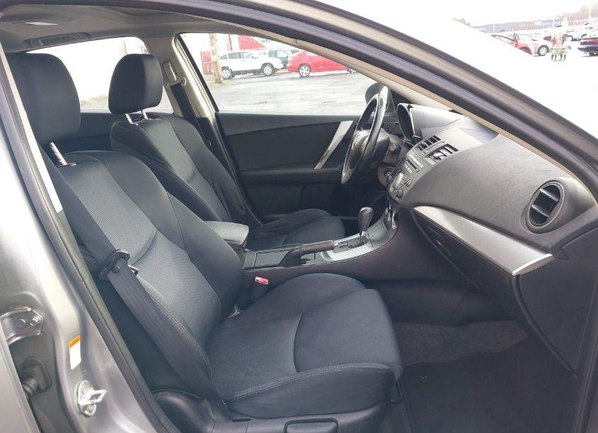 Photo 5 of 2010 Mazda Mazda3 (VIN JM1BL1H62A1259146)