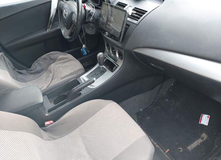 Photo 5 of 2010 Mazda Mazda3 S SPORT (VIN JM1BL1H64A1352038)