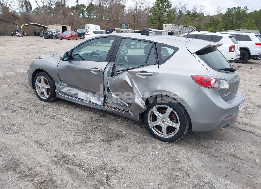 Photo 3 of 2010 Mazda Mazda3 S SPORT (VIN JM1BL1H65A1322143)