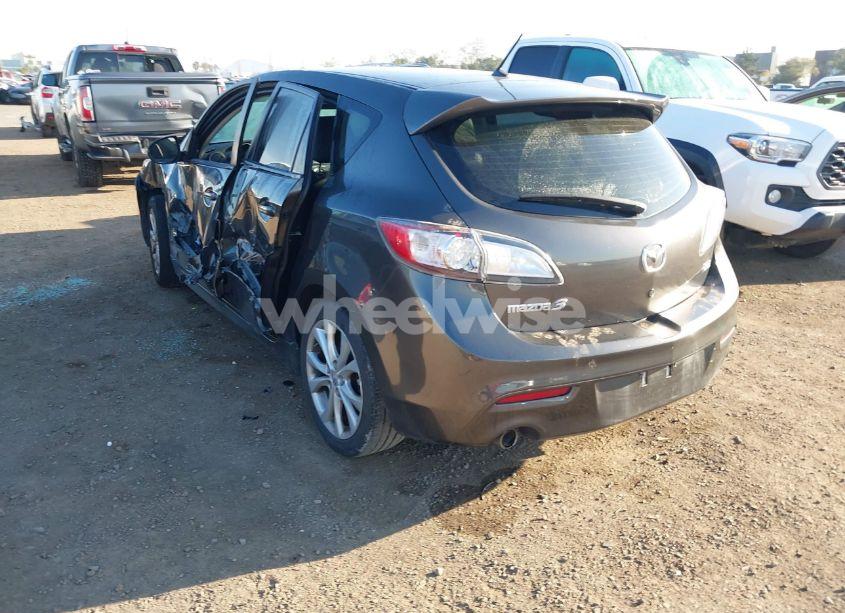 Photo 3 of 2010 Mazda Mazda3 S GRAND TOURING (VIN JM1BL1H66A1240759)