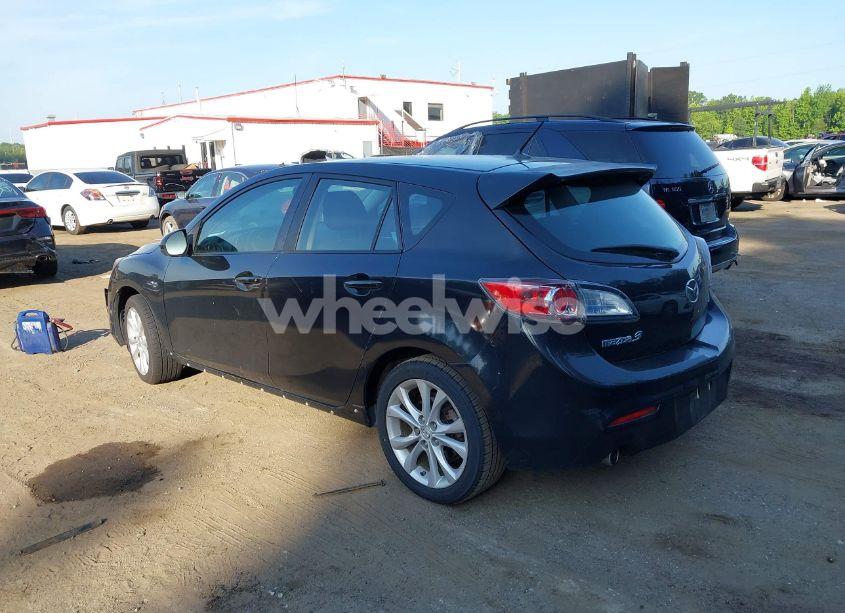 Photo 3 of 2010 Mazda Mazda3 S SPORT (VIN JM1BL1H66A1315301)
