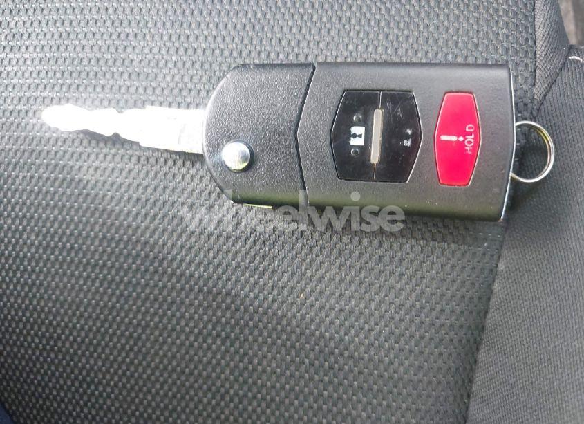 Photo 11 of 2010 Mazda Mazda3 S SPORT (VIN JM1BL1H67A1338859)