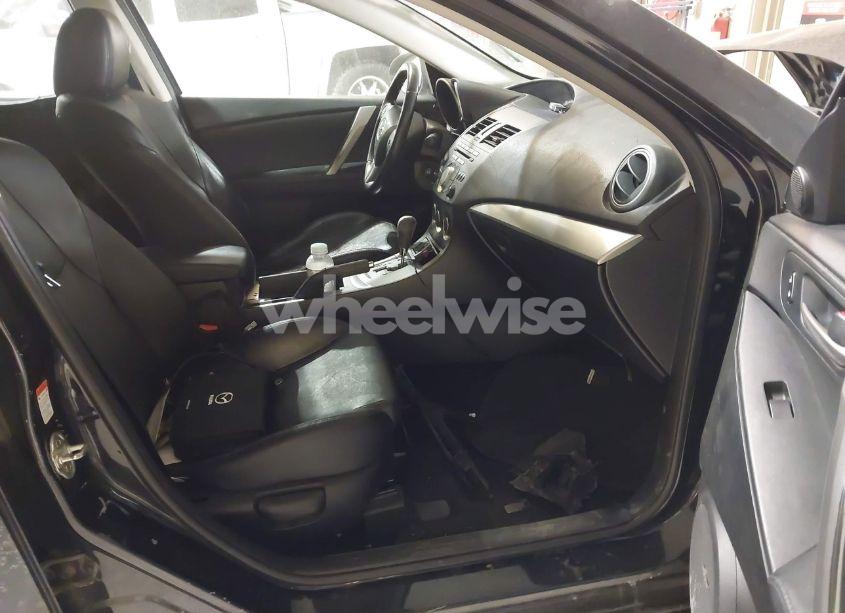 Photo 5 of 2010 Mazda Mazda3 S GRAND TOURING (VIN JM1BL1H68A1131428)