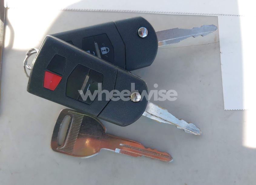 Photo 11 of 2010 Mazda Mazda3 S SPORT (VIN JM1BL1H68A1199342)