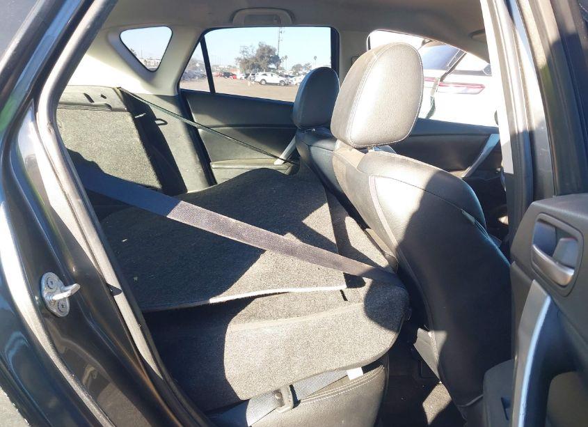 Photo 8 of 2010 Mazda Mazda3 S GRAND TOURING (VIN JM1BL1H68A1304025)