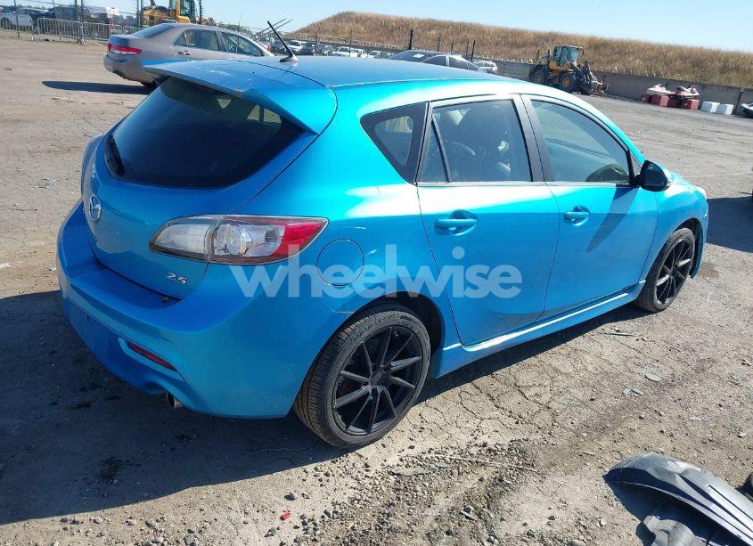 Photo 4 of 2010 Mazda Mazda3 S GRAND TOURING (VIN JM1BL1H69A1132488)