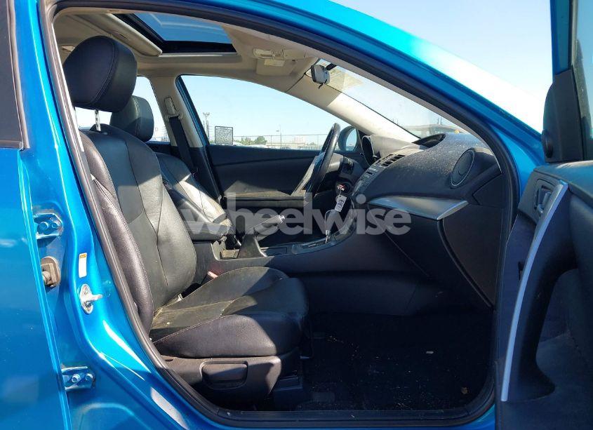 Photo 5 of 2010 Mazda Mazda3 S GRAND TOURING (VIN JM1BL1H69A1132488)