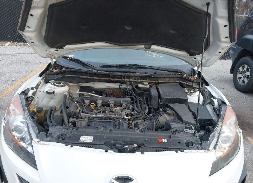 Photo 10 of 2010 Mazda Mazda3 S SPORT (VIN JM1BL1H69A1175325)