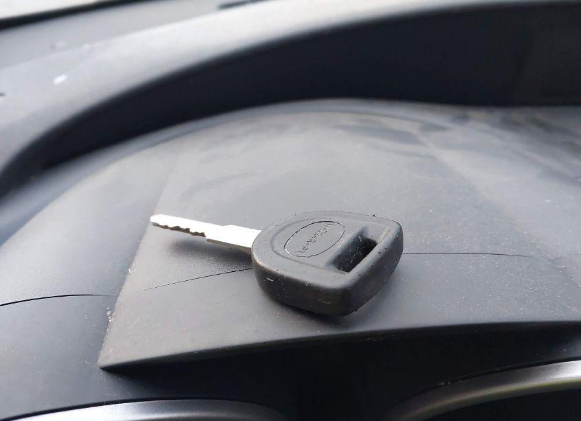 Photo 11 of 2010 Mazda Mazda3 S SPORT (VIN JM1BL1H69A1175325)