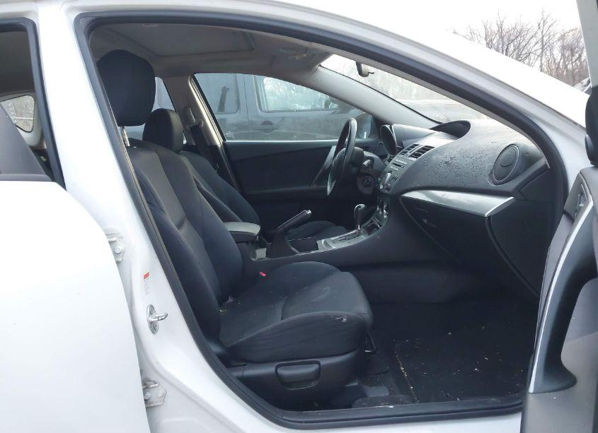 Photo 5 of 2010 Mazda Mazda3 S SPORT (VIN JM1BL1H69A1175325)