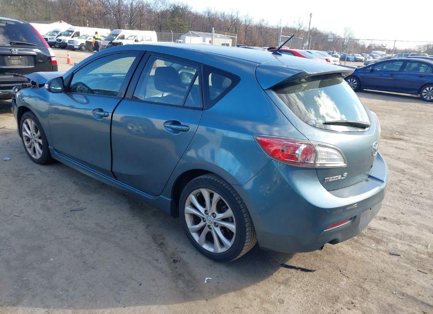 Photo 3 of 2010 Mazda Mazda3 S SPORT (VIN JM1BL1H69A1185174)