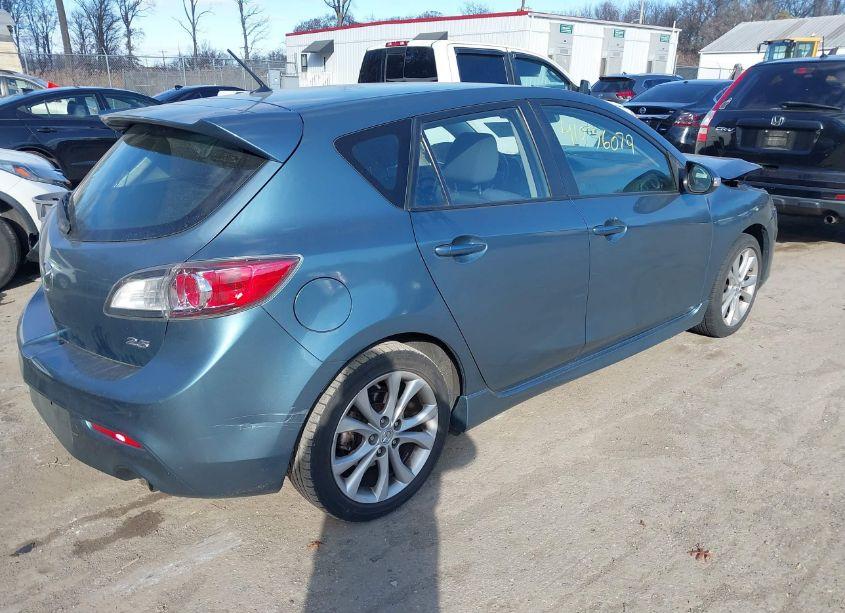 Photo 4 of 2010 Mazda Mazda3 S SPORT (VIN JM1BL1H69A1185174)