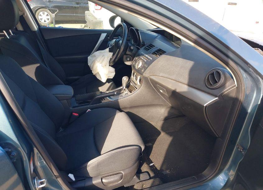 Photo 5 of 2010 Mazda Mazda3 S SPORT (VIN JM1BL1H69A1185174)