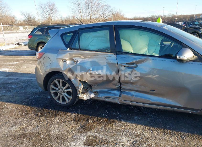 Photo 12 of 2010 Mazda Mazda3 S SPORT (VIN JM1BL1H69A1229397)