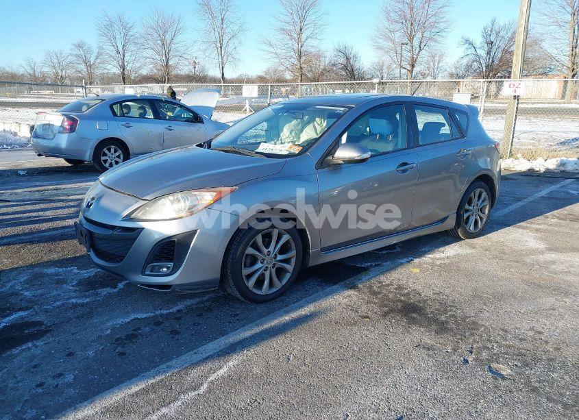 Photo 2 of 2010 Mazda Mazda3 S SPORT (VIN JM1BL1H69A1229397)