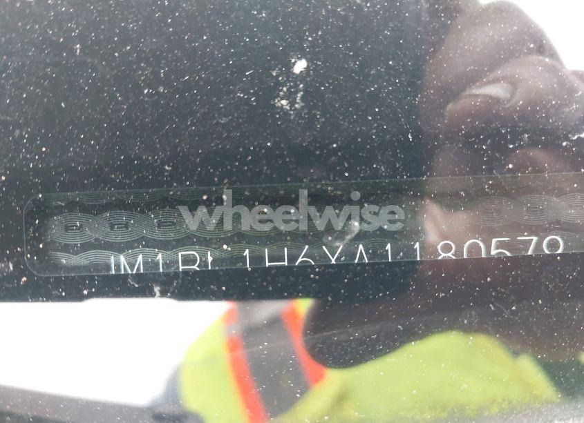 Photo 12 of 2010 Mazda Mazda3 S SPORT (VIN JM1BL1H6XA1180579)