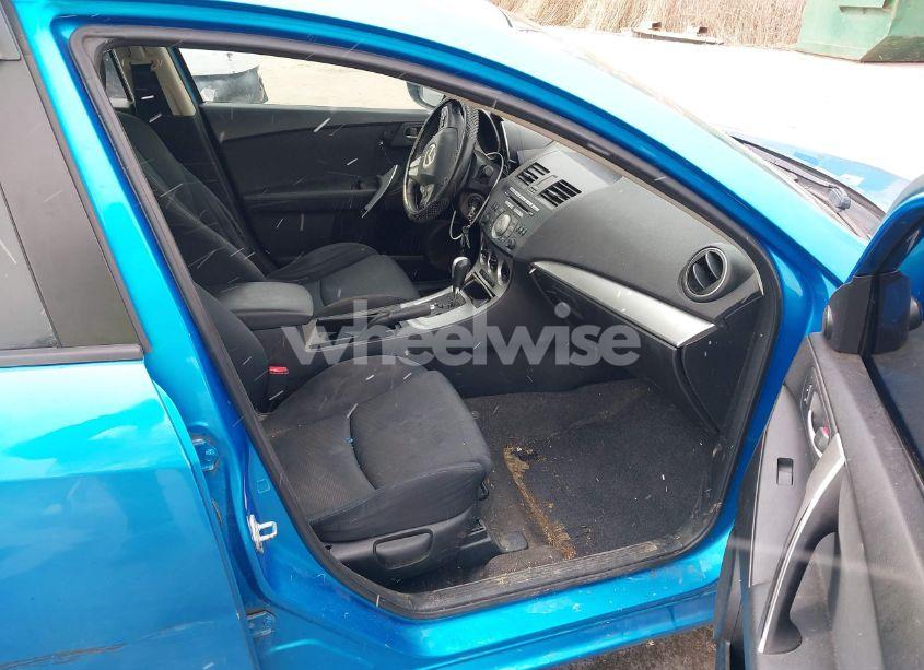 Photo 5 of 2010 Mazda Mazda3 S SPORT (VIN JM1BL1H6XA1200135)