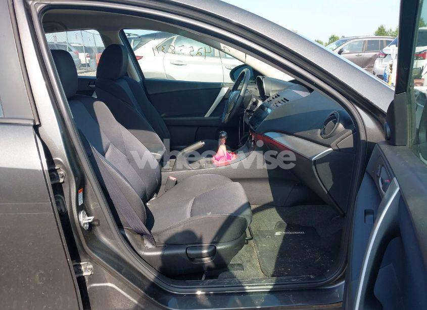 Photo 5 of 2010 Mazda Mazda3 S SPORT (VIN JM1BL1H6XA1327225)