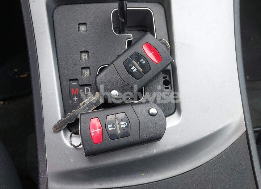 Photo 11 of 2010 Mazda Mazda3 S SPORT (VIN JM1BL1H6XA1328410)