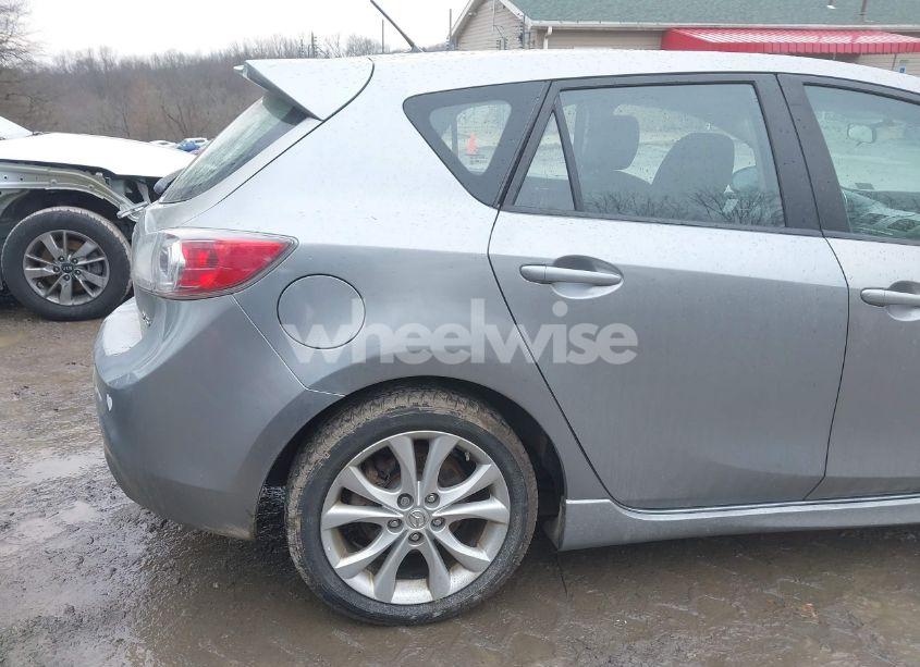 Photo 21 of 2010 Mazda Mazda3 S SPORT (VIN JM1BL1H6XA1328410)