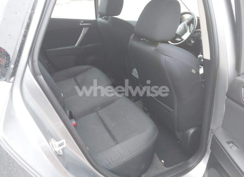 Photo 8 of 2010 Mazda Mazda3 S SPORT (VIN JM1BL1H6XA1328410)