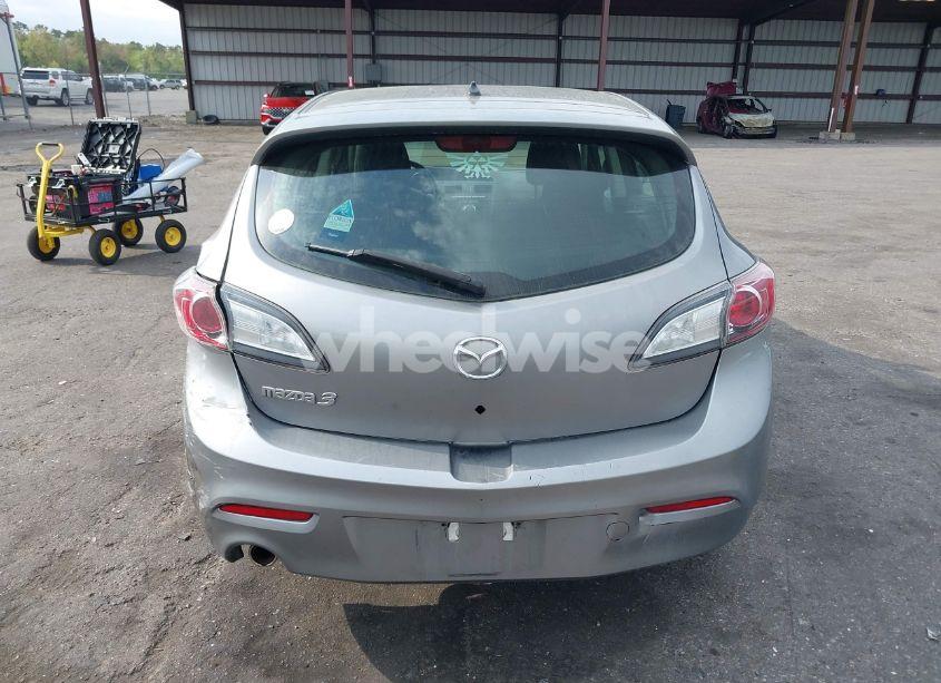 Photo 16 of 2010 Mazda Mazda3 GX (VIN JM1BL1HF1A1218698)