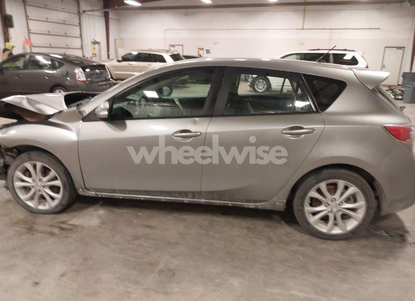 Photo 14 of 2011 Mazda Mazda3 S SPORT (VIN JM1BL1K52B1496866)