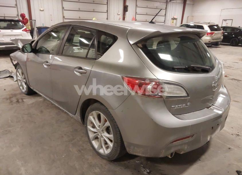 Photo 3 of 2011 Mazda Mazda3 S SPORT (VIN JM1BL1K52B1496866)