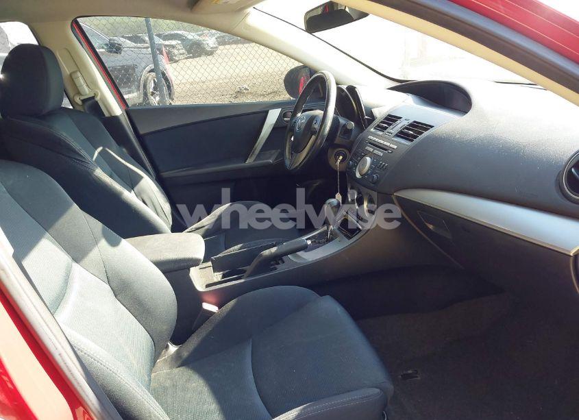 Photo 5 of 2011 Mazda Mazda3 S SPORT (VIN JM1BL1K54B1458524)