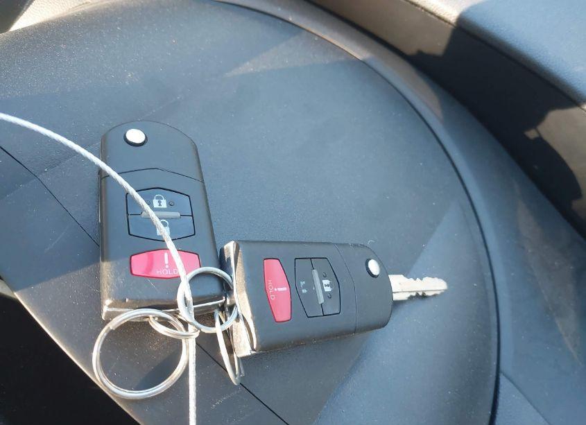 Photo 11 of 2011 Mazda Mazda3 S SPORT (VIN JM1BL1K58B1465749)