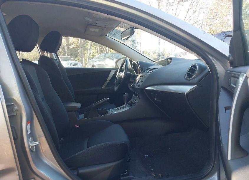 Photo 5 of 2011 Mazda Mazda3 S SPORT (VIN JM1BL1K58B1465749)