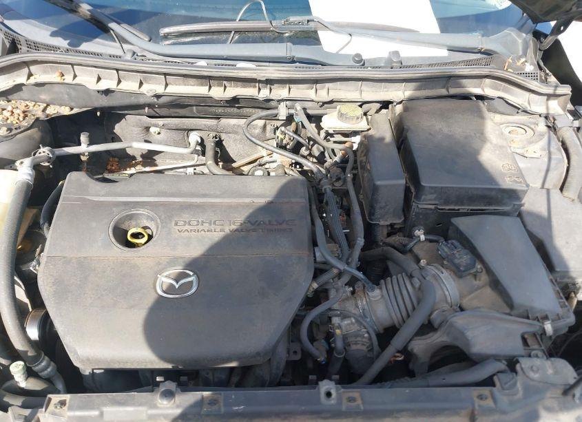 Photo 10 of 2011 Mazda Mazda3 (VIN JM1BL1K58B1475875)