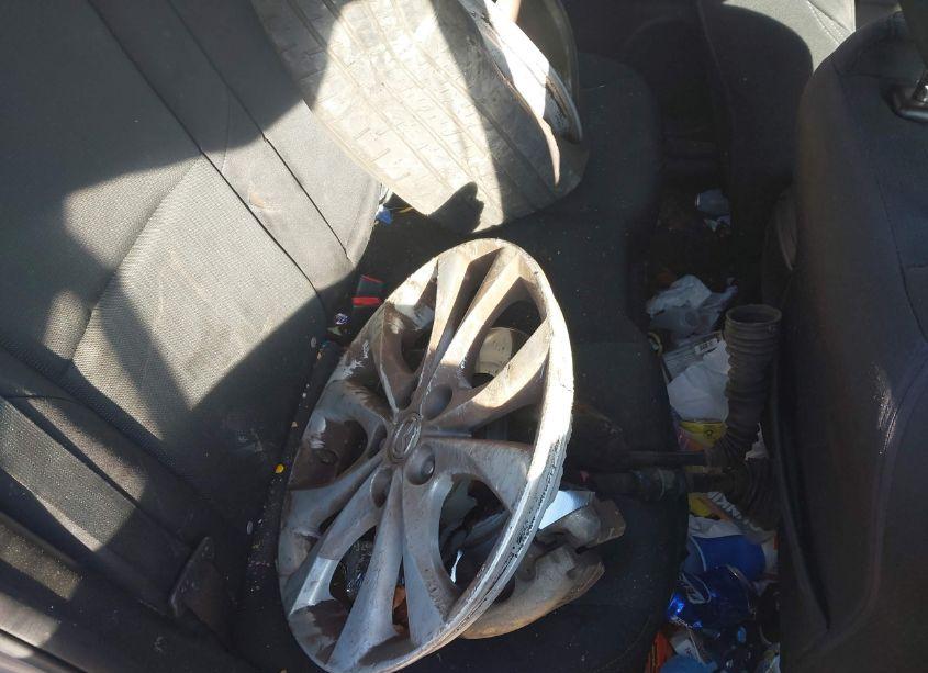 Photo 12 of 2011 Mazda Mazda3 S SPORT (VIN JM1BL1K60B1476818)