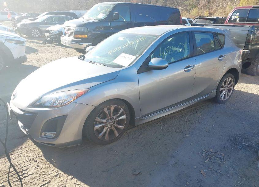 Photo 2 of 2011 Mazda Mazda3 S SPORT (VIN JM1BL1K60B1476818)