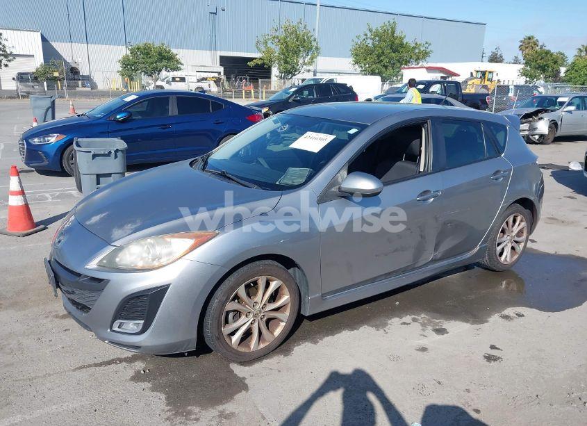 Photo 2 of 2011 Mazda Mazda3 S SPORT (VIN JM1BL1K62B1462208)