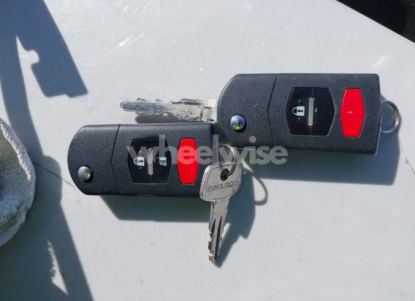 Photo 11 of 2011 Mazda Mazda3 S SPORT (VIN JM1BL1K64B1434488)