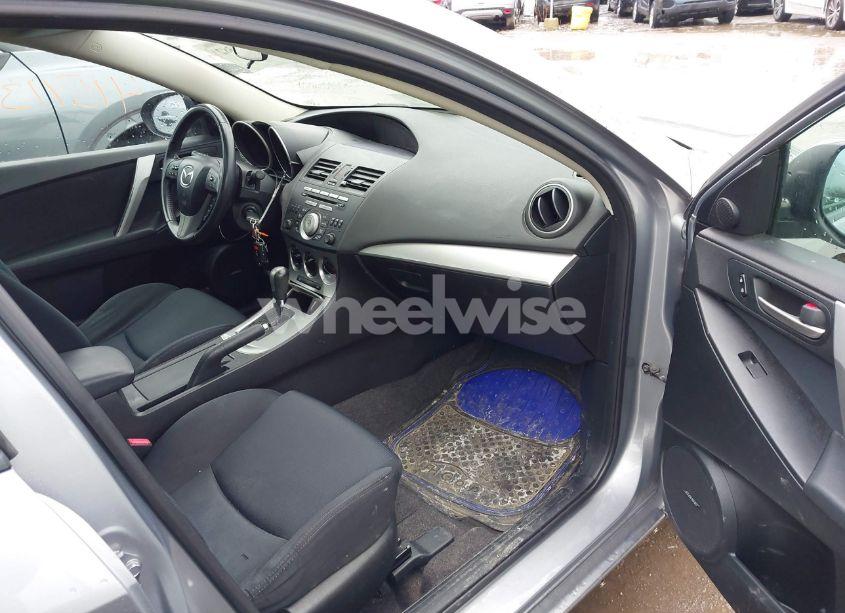 Photo 5 of 2011 Mazda Mazda3 S SPORT (VIN JM1BL1K65B1466348)
