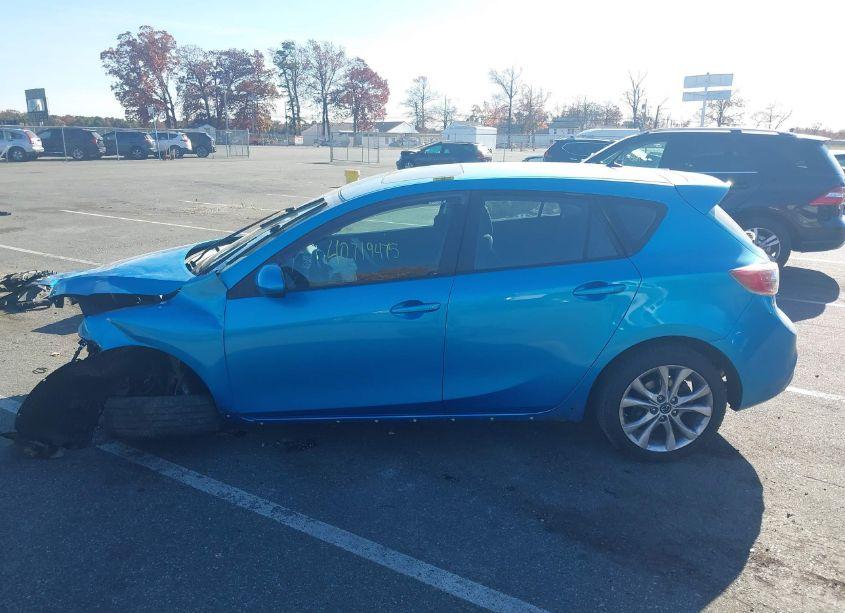 Photo 14 of 2011 Mazda 3 S (VIN JM1BL1K66B1360975)